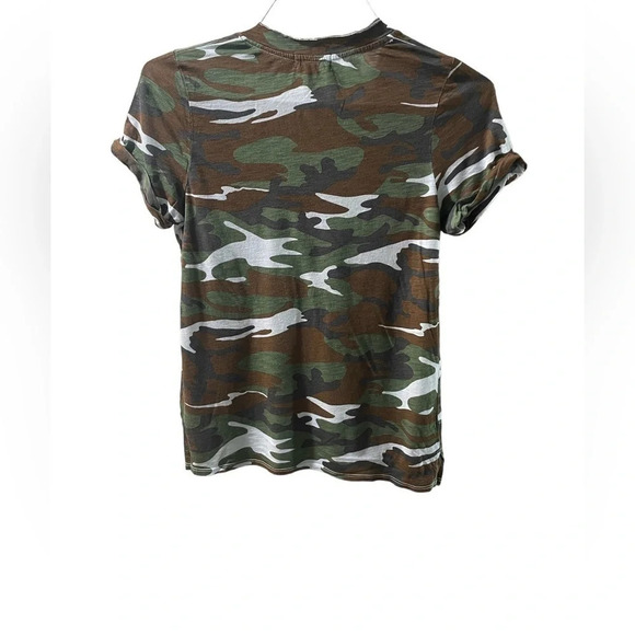 Anthropology Camouflage T-Shirt By t. La, Size Extra Small, NWOT - Picture 2 of 7